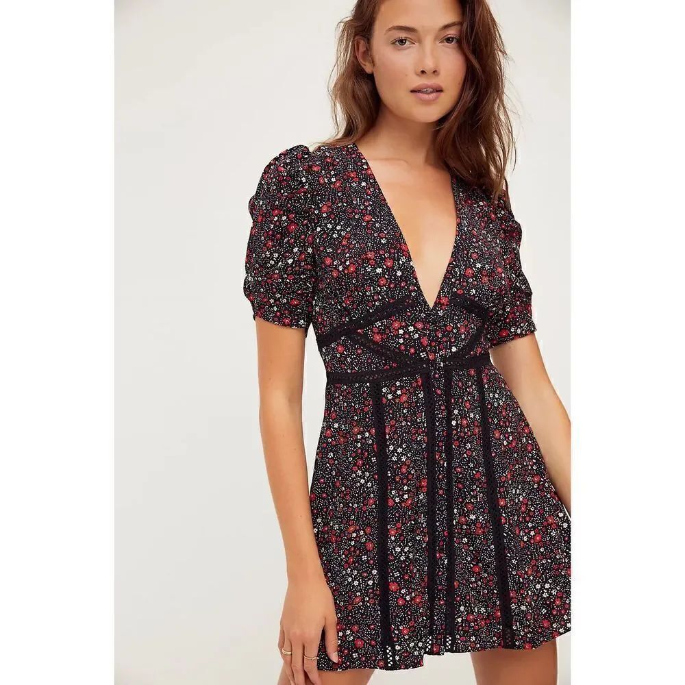 Freeโpeopleย -PieceโOfโYourโHeartโMiniโDress